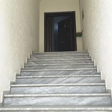 Anisa Apartment *