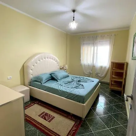 Anisa Apartment *